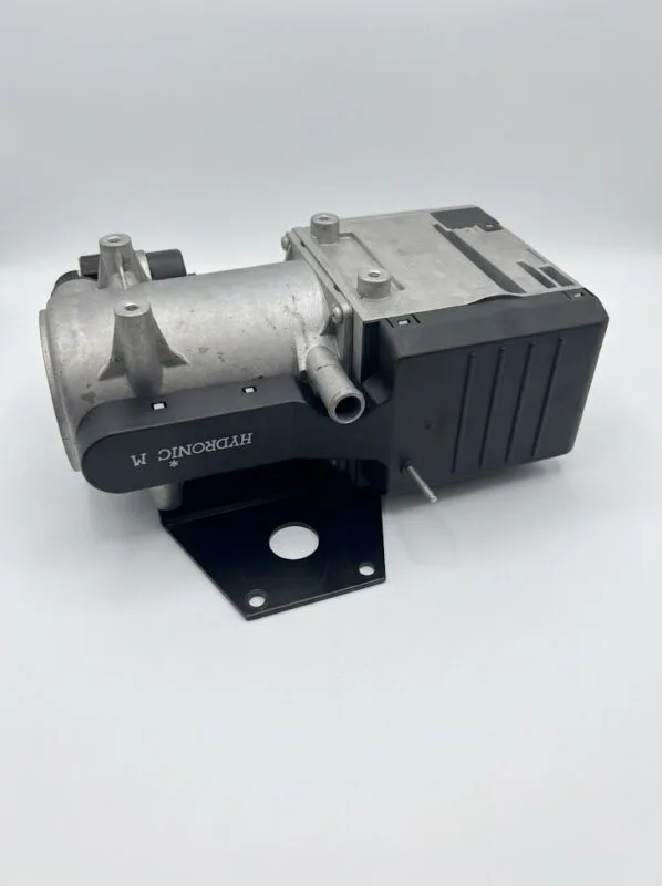 Eberspacher Hydronic M-II D12W 12 kW 24V sulu tip dizel ısıtıcı etiketi
